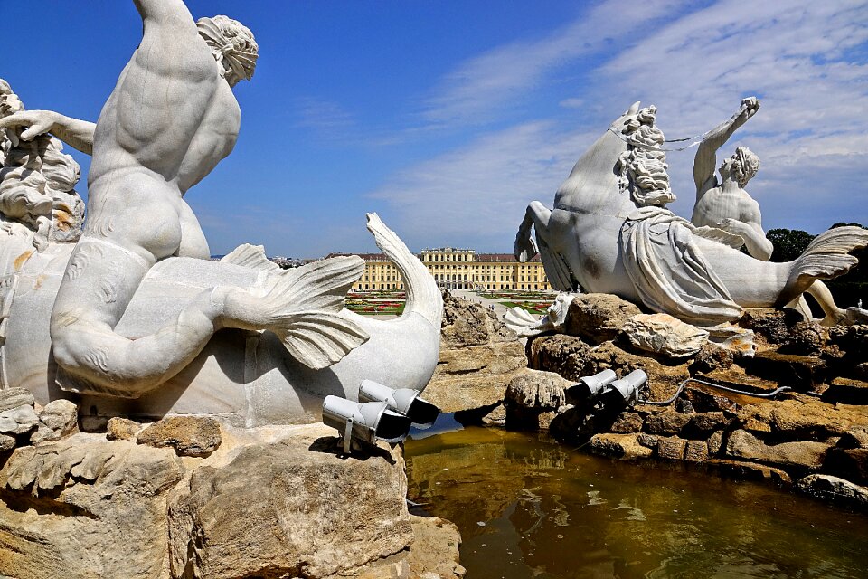 Vienna schönbrunn fountain