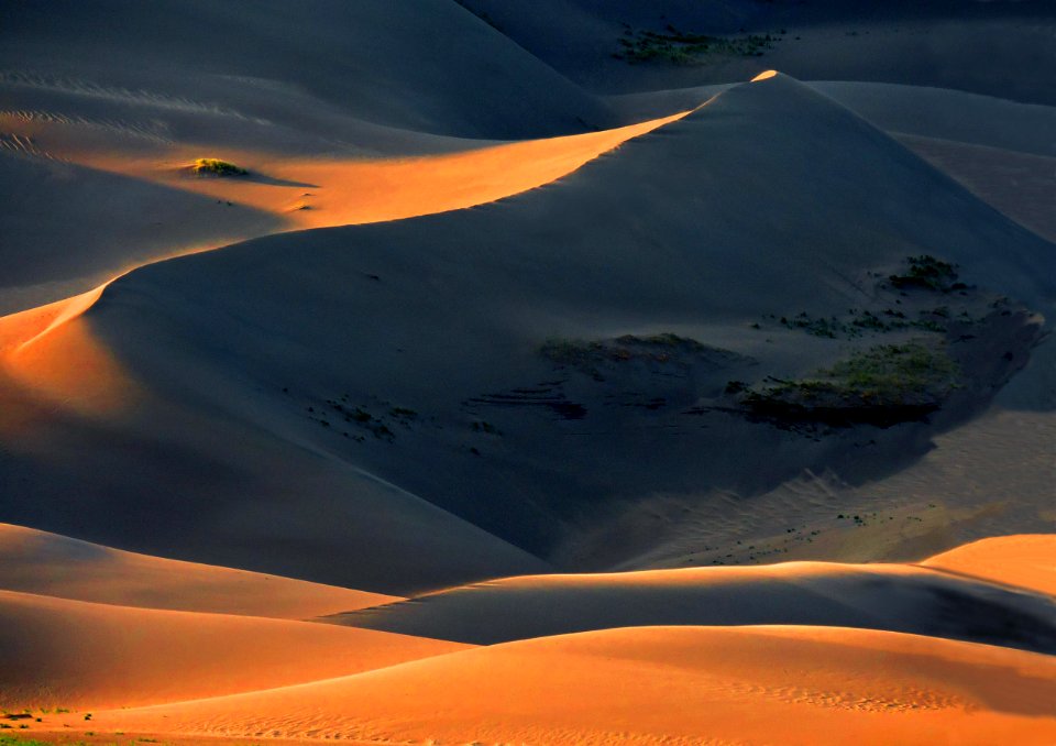 Curving Dune Ridge (23991063297)