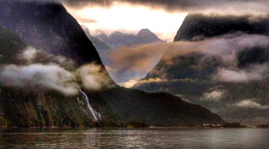 Day break Milford Sound NZ (51539836947)