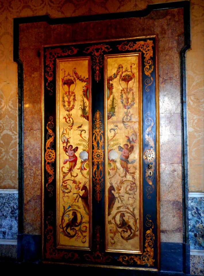 Door painted in tempera on a gold background, dating back to 1774-76, attributed to the school of Sicilian artist Antonio Dominici (Palermo about 1734-Naples 1794) - Royal Palace in Naples (43834156804)