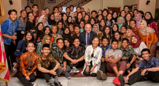 Dubes Donovan Berbuka Puasa bersama Peserta Program YES (41867157785)