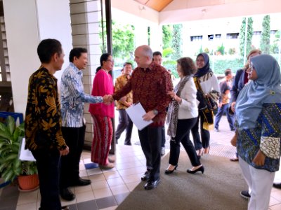 Dubes Donovan Berkunjung ke Museum Konferensi Asia Afrika di Bandung (39982124022)