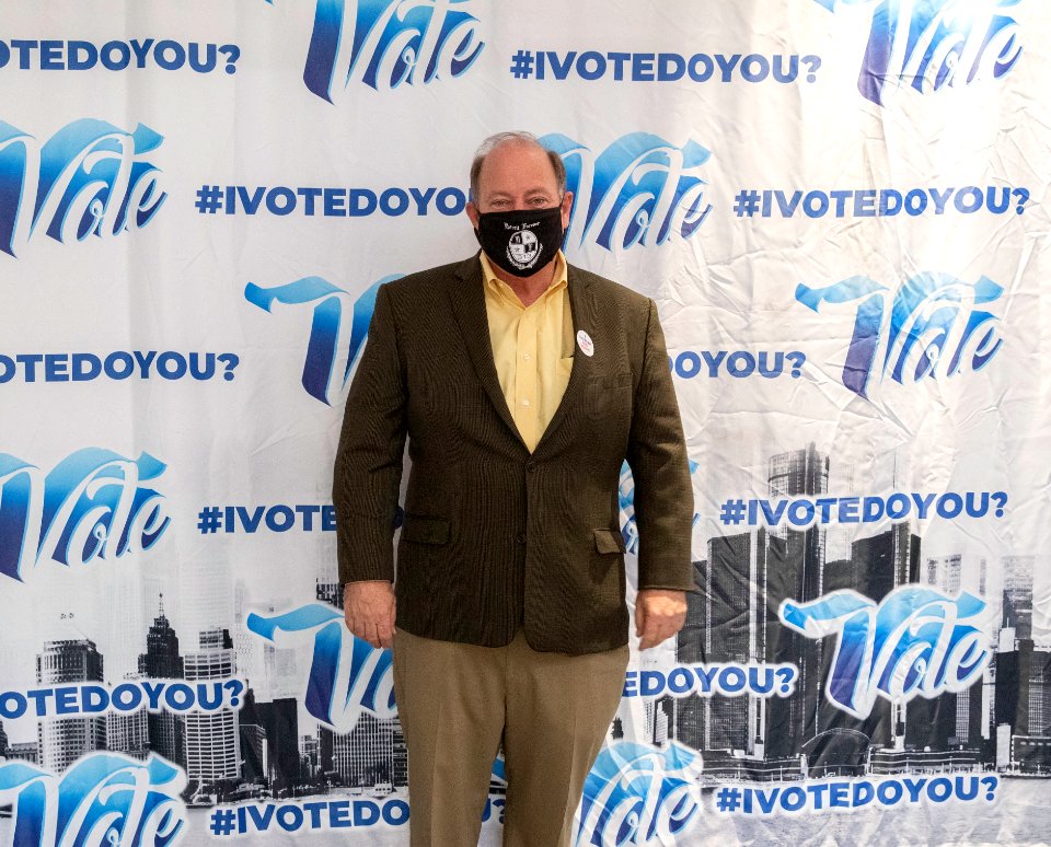 Duggan voting at Butzel Family Ctr.-2423 (50433524656)