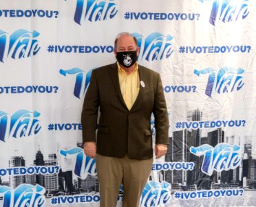 Duggan voting at Butzel Family Ctr.-2423 (50433524656)