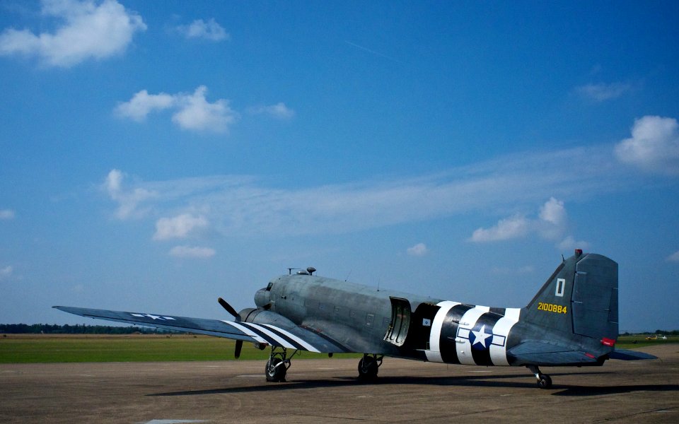 Duxford Sally-B Day - DC3 (5995616510)