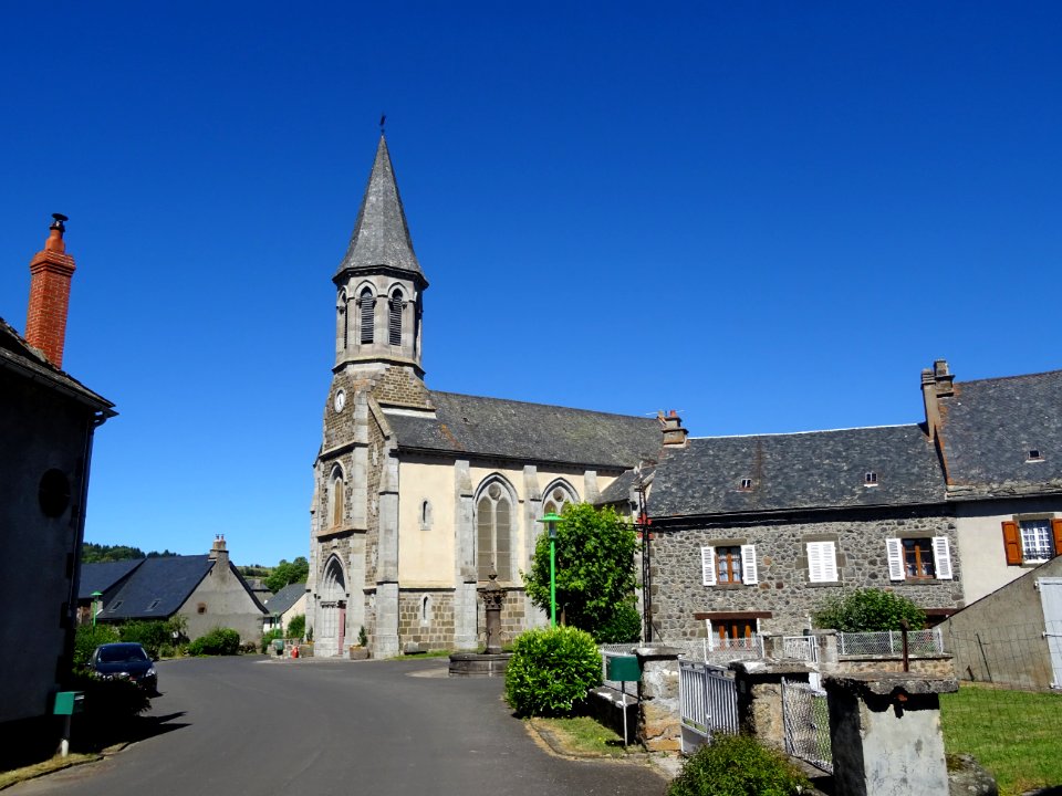 Eglise Saint-Martial, Ségur-les-Villas, Cantal