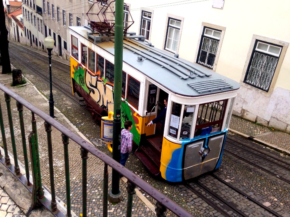 Elevador da Glória (35484404980)