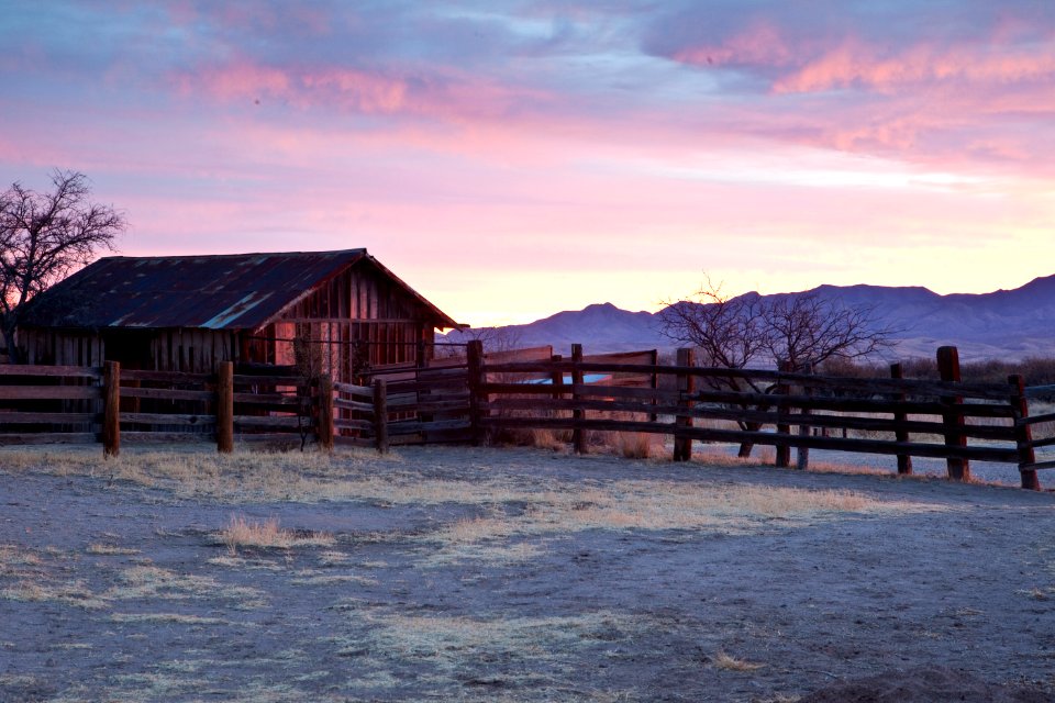 Empire Ranch Corral (26605546172)