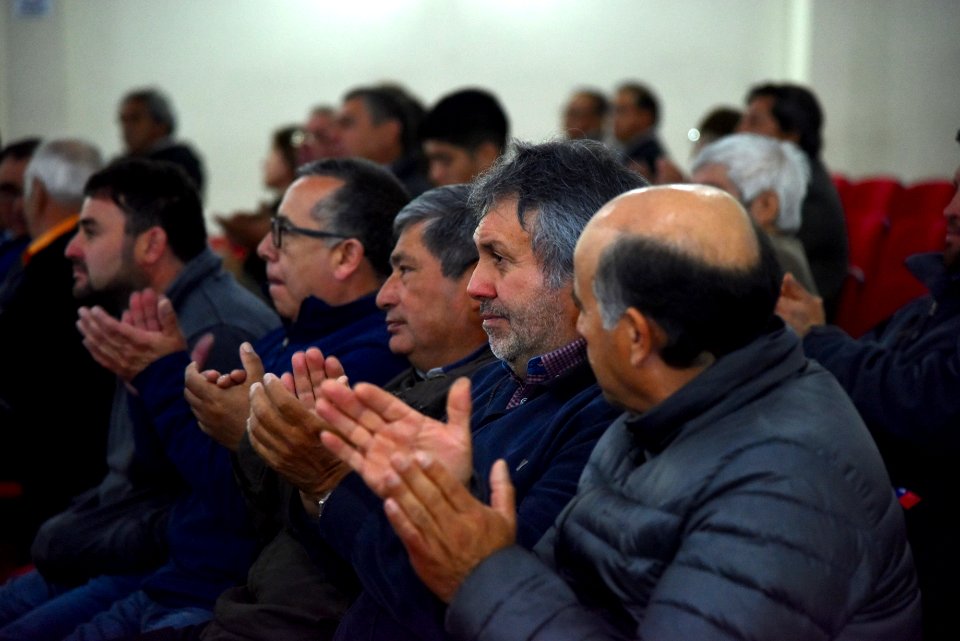 ENTREGA DE BENEFICIOS PARA PEQUEÑOS MINEROS DE LA PROVINCIA DE PETORCA (44566136302)