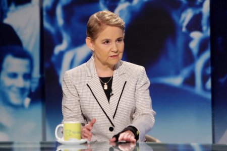 Entrevista de la ministra de Gobierno, Alexandra Vela, en el programa Politicamente Correcto. 01.10.2021 (51548662792)