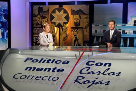 Entrevista de la ministra de Gobierno, Alexandra Vela, en el programa Politicamente Correcto. 01.10.2021 (51549469506)