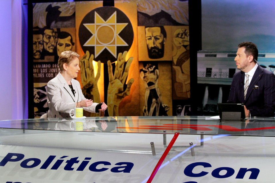Entrevista de la ministra de Gobierno, Alexandra Vela, en el programa Politicamente Correcto. 01.10.2021 (51549702528)