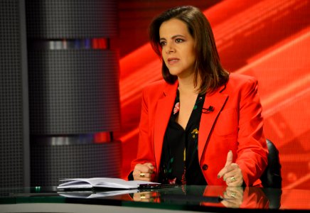 Entrevista ministra Romo en Ecuavisa tratando temas de interés nacional (47577826982)