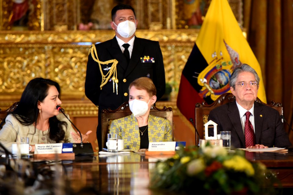 Firma del Registro Único contra la Violencia, con la presencia de la ministra Alexandra Vela. 27-09-2021 (51523556012)