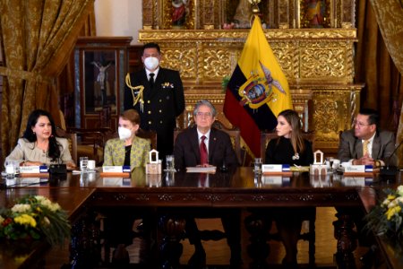 Firma del Registro Único contra la Violencia, con la presencia de la ministra Alexandra Vela. 27-09-2021 (51524364106)