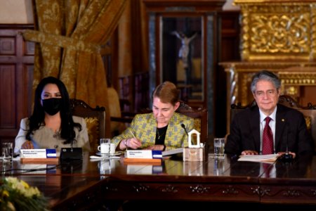 Firma del Registro Único contra la Violencia, con la presencia de la ministra Alexandra Vela. 27-09-2021 (51524381106)