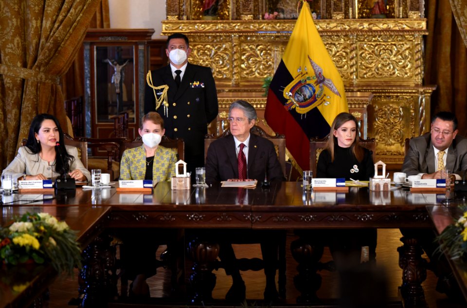 Firma del Registro Único contra la Violencia, con la presencia de la ministra Alexandra Vela. 27-09-2021 (51524594743)
