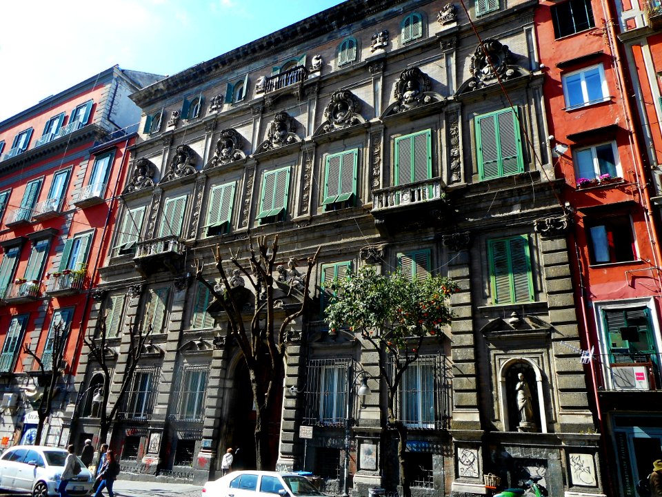 Firrao Palace - 1st half 17th century, with busts of the Kings of Spain - Naples (32605633903)