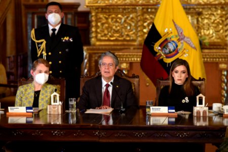 Firma del Registro Único contra la Violencia, con la presencia de la ministra Alexandra Vela. 27-09-2021 (51525091549)