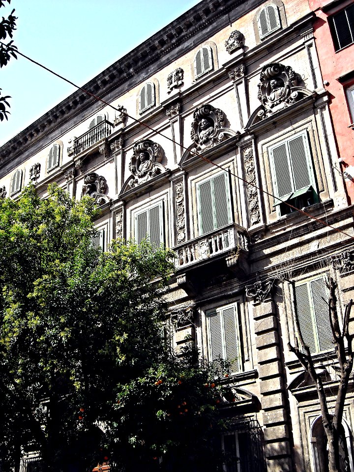 Firrao Palace - 1st half 17th century, with busts of the Kings of Spain - Naples (23983625029)