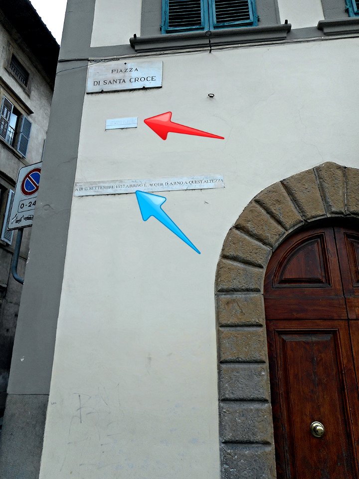 Floods at Piazza Santa Croce in Florence September 13, 1557 (blue arrow) and November 4, 1966 (red arrow) (24927168676)