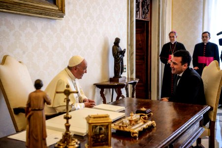 Franciscus with Zoran Zaev during his trip in the Vatican City in 2018