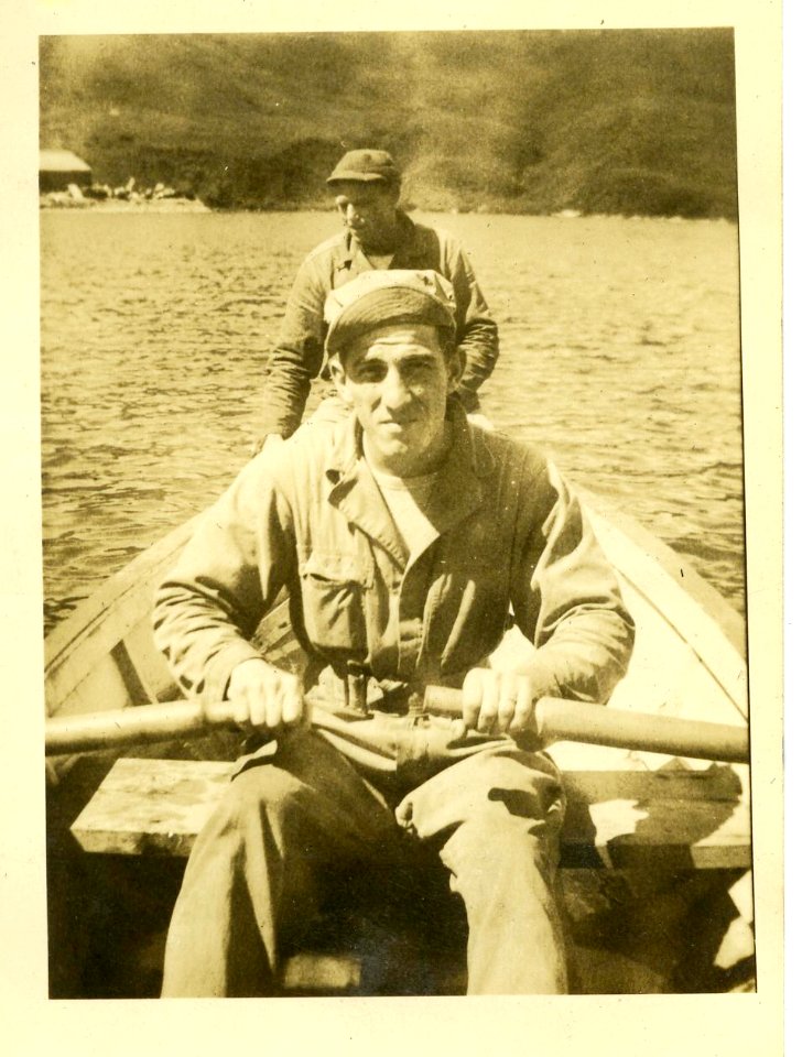 Fugate 2 men in row boat072 (24848700173)