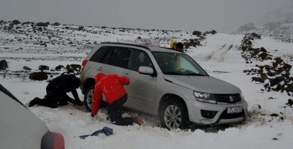 French Father and Son who came to help, also got stuck, Kaldidalur, Iceland (48784508527)