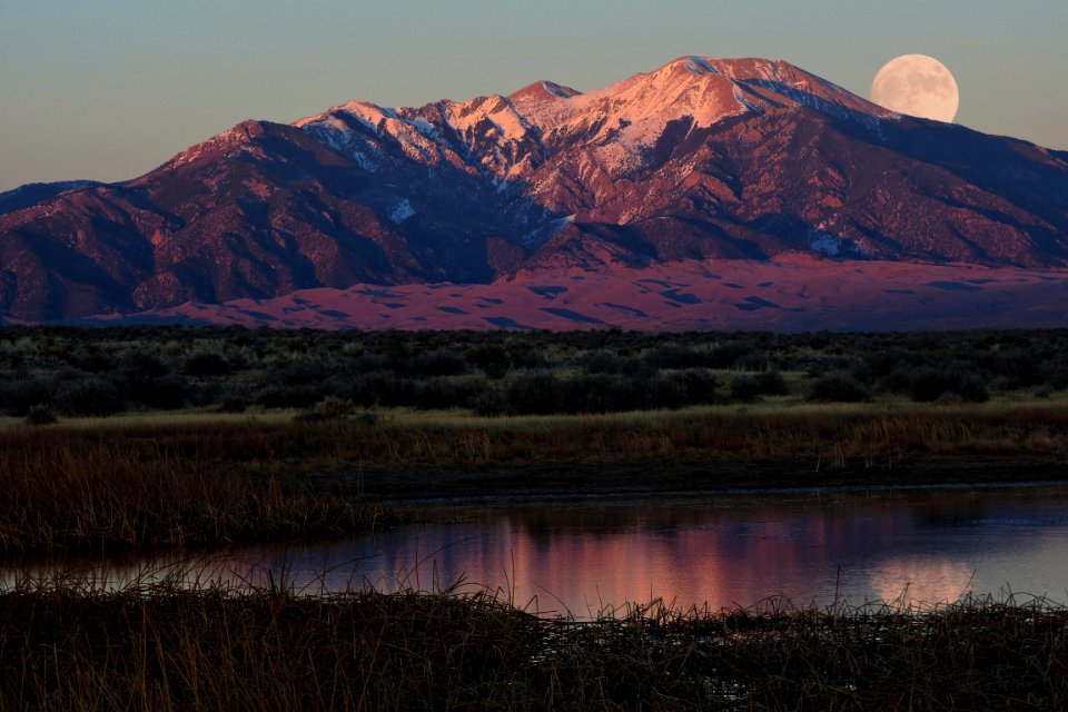 Full Moonrise over Mount Herard and Dunes (31008242895) photo