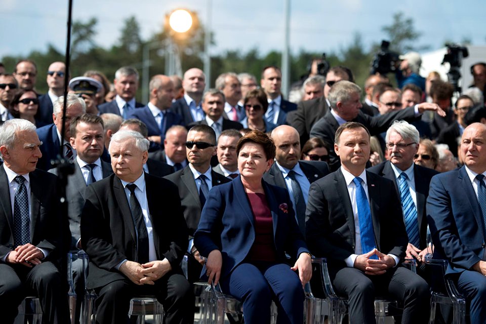 Gazoport w Świnoujściu nadanie imienia Prezydenta Lecha Kaczyńskiego Terminalowi LNG