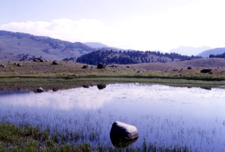 Glacier Landforms Kettle, Lamar Valley II (32464802672)