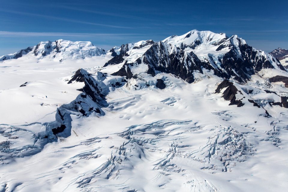 Glacier Landforms Nunatak, Barkley Ridge (32238793460)