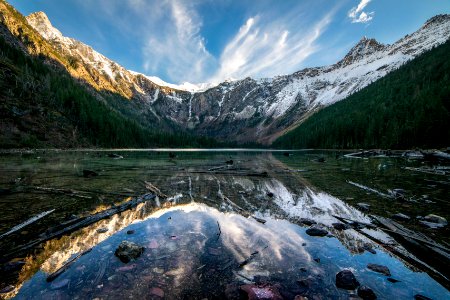 Glacier Landforms U-Shaped Valley, Avalanche Lake (32465010142) photo