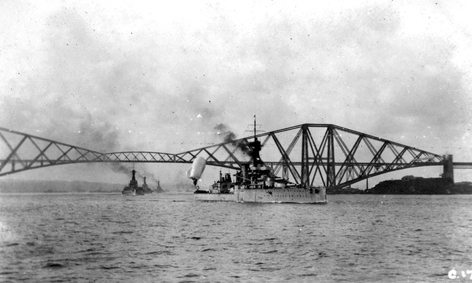 Grand Fleet battleships of the Second Battle Squadron steaming in the Firth of Forth. (50691390276)