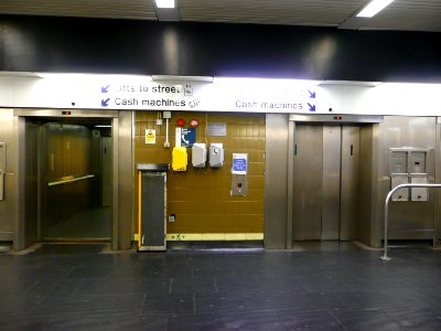HamiltonSquareStn-Lifts-Merseyrail-P1110052 (36350282095)