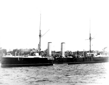 HMS Magicienne (British Protected Cruiser, 1888-1905) at the International Columbian Naval Review at New York in April 1893. (51081869097)
