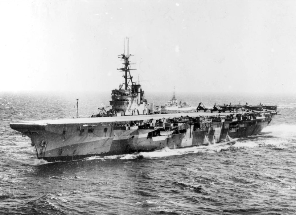 HMS Glory (R62) with HMS Wizard (R72) in the Pacific august 1945. (48831157981)