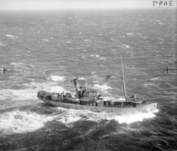 HMT Bretwalda (9FY-266) in the north sea 1939-1945. (48831043418)