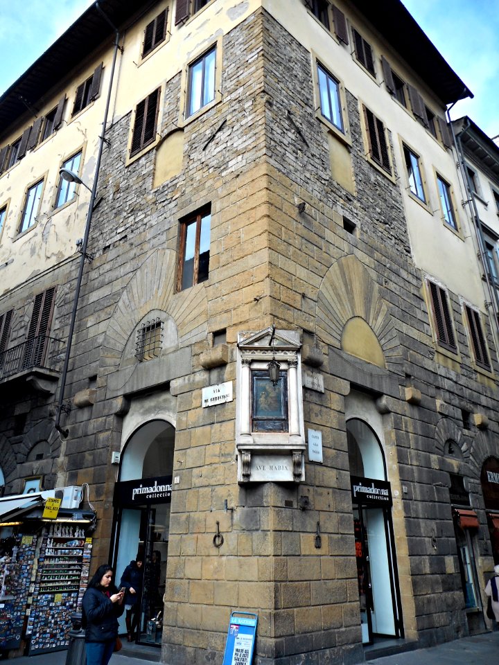 House-tower (13th-14th century) in Florence (25277176744)