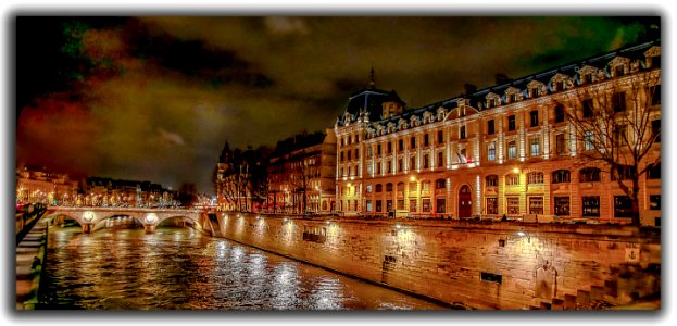 Ile de la cité vue du petit pont (47295128832) photo