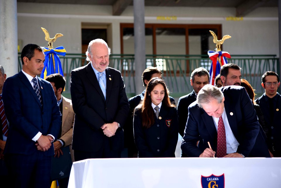 INAUGURACIÓN EDIFICIO TALLERES Y FIRMA CONVENIO EMPRESAS Y COLEGIO DON BOSCO DE CALAMA (41771752065)