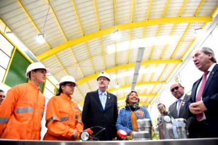 INAUGURACIÓN EDIFICIO TALLERES Y FIRMA CONVENIO EMPRESAS Y COLEGIO DON BOSCO DE CALAMA (42671059981)