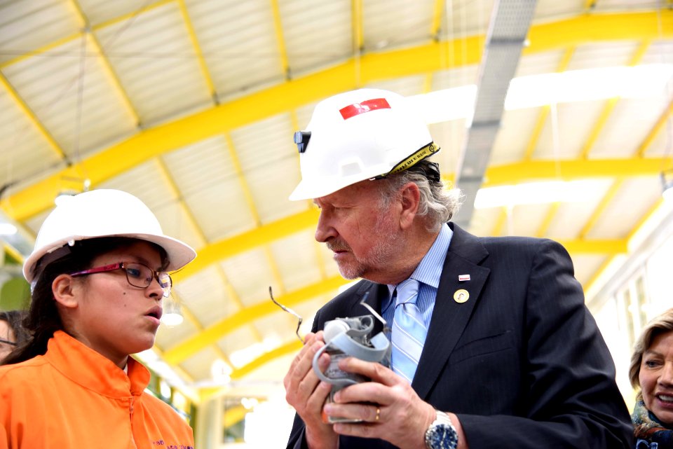 INAUGURACIÓN EDIFICIO TALLERES Y FIRMA CONVENIO EMPRESAS Y COLEGIO DON BOSCO DE CALAMA (42671061151)