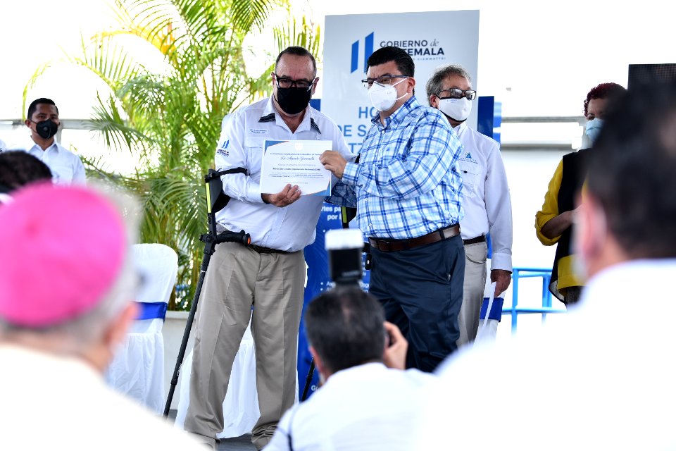 Inauguran hospital para atender pacientes con COVID-19 en Escuintla, 20200902 JKM 8525 (50299556763)