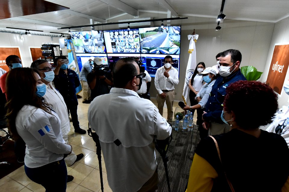 Inauguran hospital para atender pacientes con COVID-19 en Escuintla, 20200902 JKM 8816 (50300393027)