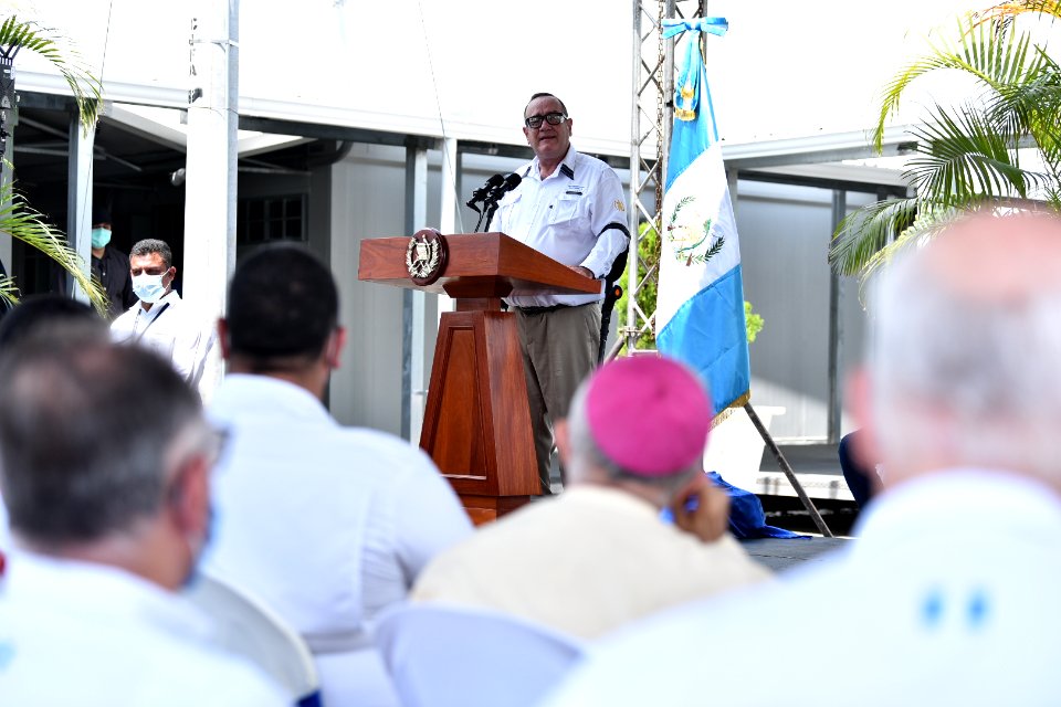 Inauguran hospital para atender pacientes con COVID-19 en Escuintla, 20200902 JKM 8479 (50300398157)