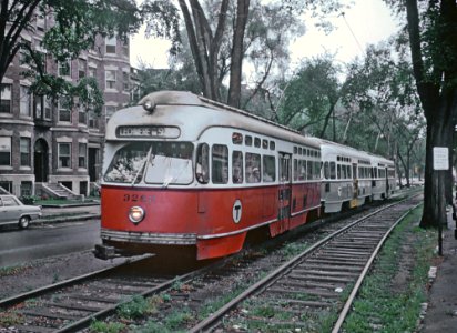 Inbound train approaching St. Mary's Street, August 1970