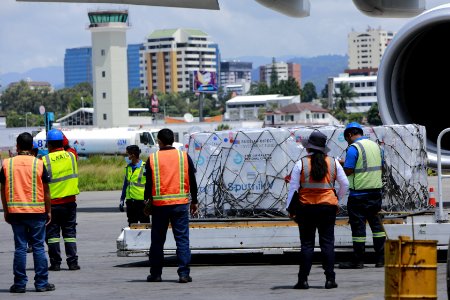Ingreso de 700 mil dosis de Sputnik V del segundo componente 20210919 MG VACUNAS SPUTNIK 0002 (51494396829)
