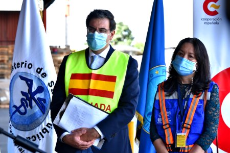 Ingreso de un nuevo lote de vacunas AztraZeneca donaciòn de España 20211016 GAG 7038 (51596991526)