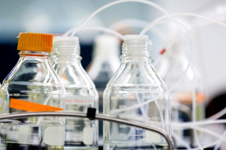Inside the DMPK Lab (46016679775)